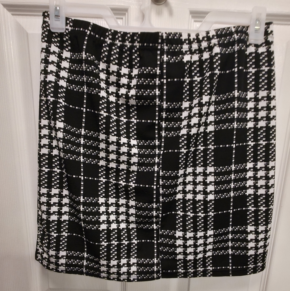 SHEIN Monochrome Checkered Mini Skirt